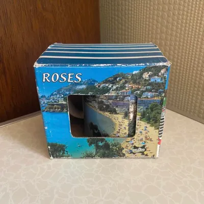 Jolie tasse souvenir de Rosas (Espagne)